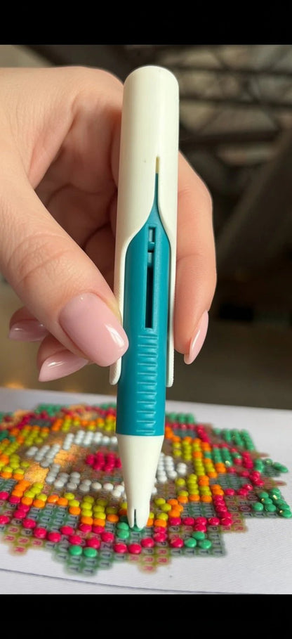 🔥 Last Day 50% OFF – 💎 Automatic Diamond Painting Bead Dispenser Pen & Tray Set | Wax-Free Round Drill Pen for Faster, Easier Crafting ✨